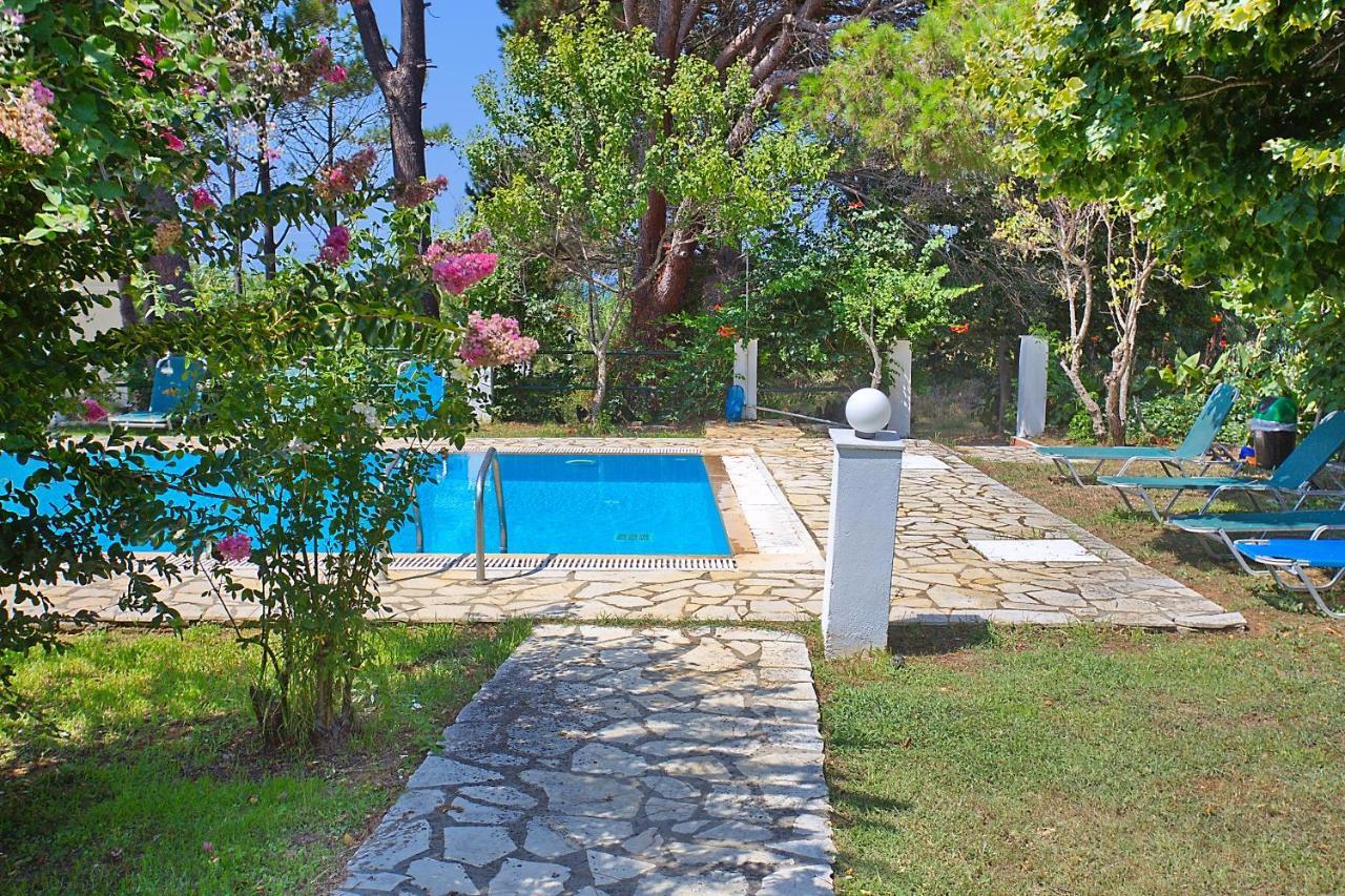 Villa Leda Karousades  Exterior photo